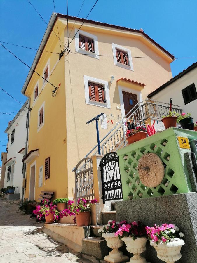 Anchor Baska Apartment Exterior photo